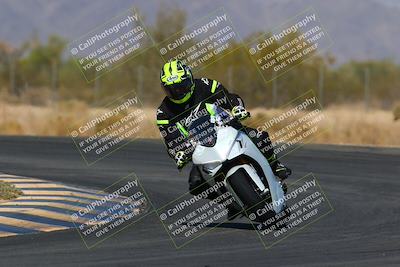 media/Mar-28-2022-Superbike Trackdays (Mon) [[b8603d0f67]]/Open Track Time/Turn 7/